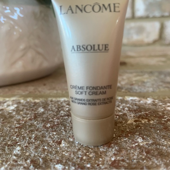 ✨$3✨ Lancôme | Absolute Crème Foundation | 5 ml - Picture 2 of 7
